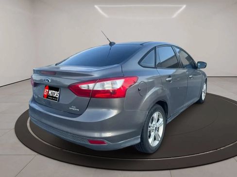Used 2013 Ford Focus SE FWD image 6
