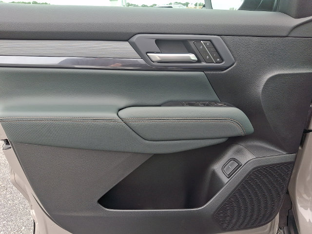 New 2026 GMC Terrain AT4 w/ Convenience Package III AWD/4WD image 8