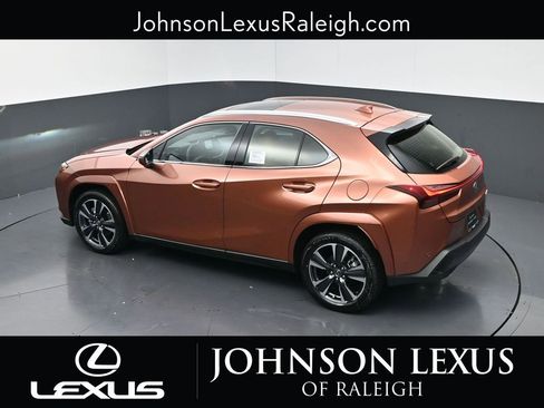 New 2026 Lexus UX 300h FWD image 25