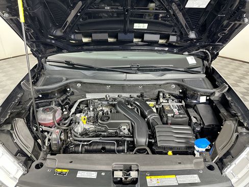 Used 2022 Volkswagen Taos SE w/ Driver Assistance Package image 31