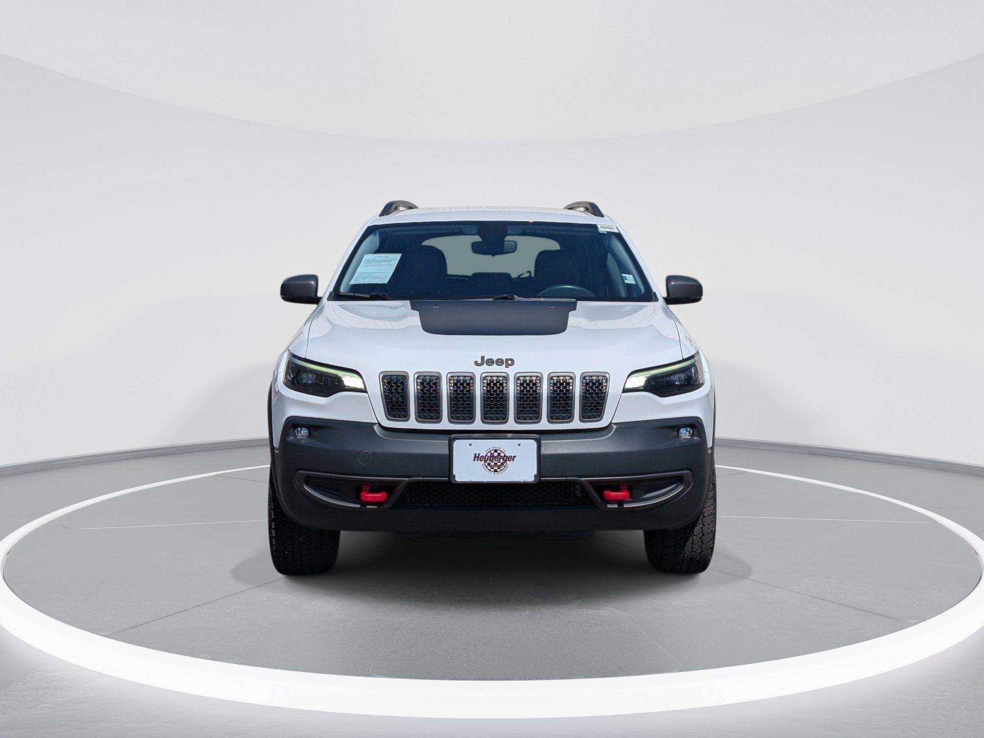 Used 2019 Jeep Cherokee Trailhawk w/ Cold Weather Group AWD/4WD image 2