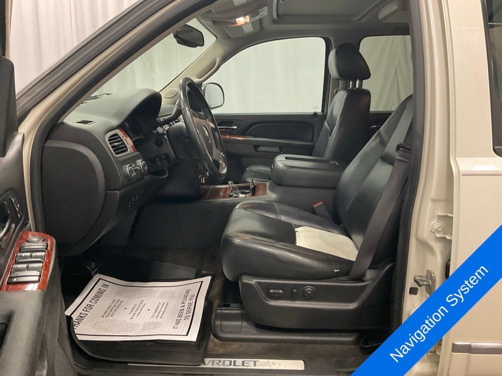 Used 2013 Chevrolet Suburban LTZ AWD/4WD image 2