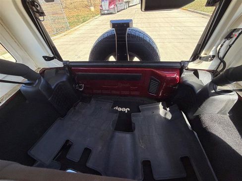 Used 2013 Jeep Wrangler Unlimited Sport image 20