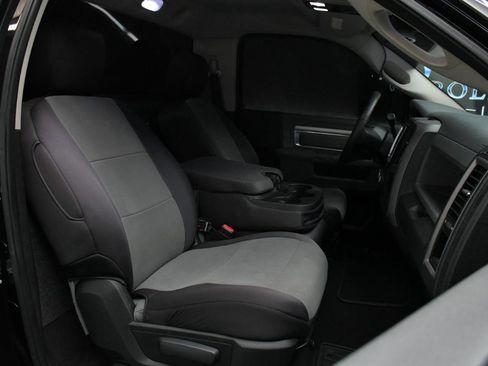 Used 2013 RAM 1500 Express RWD image 30