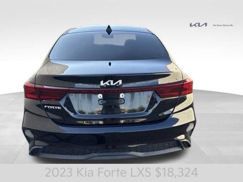 Certified 2023 Kia Forte LXS FWD image 7