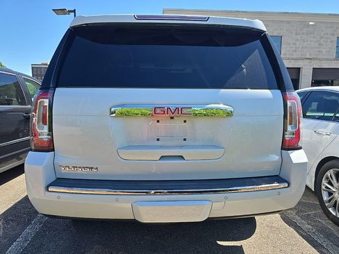 Used 2017 GMC Yukon Denali w/ Open Road Package AWD/4WD image 6