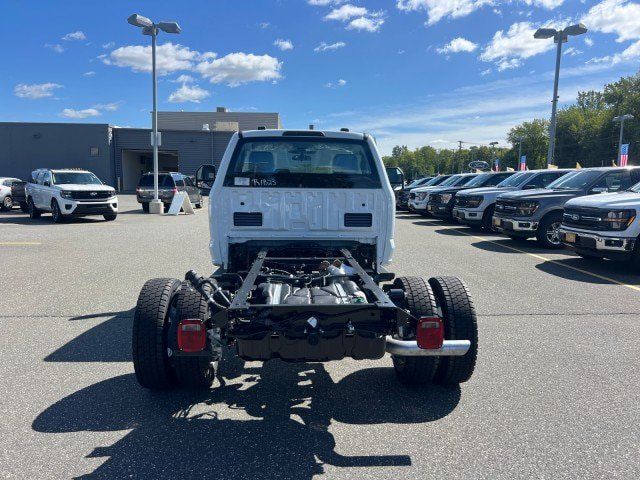 New 2026 Ford F550 4x4 Regular Cab Super Duty image 4