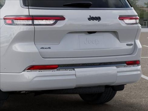 New 2026 Jeep Grand Cherokee L Summit image 13