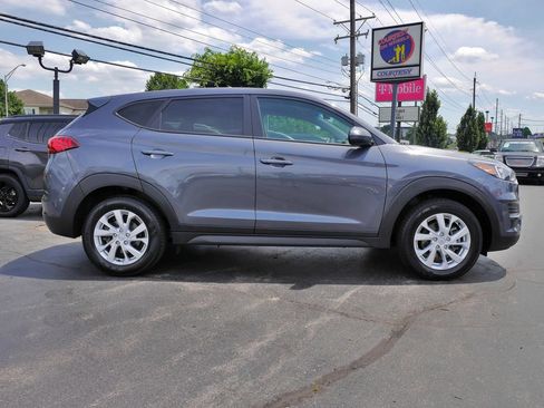 Used 2019 Hyundai Tucson SE AWD/4WD image 4