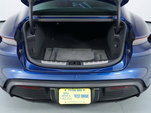 Used 2020 Porsche Taycan 4S w/ Premium Package image 10