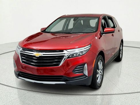 Certified 2024 Chevrolet Equinox LT w/ LPO, Floor Liner Package FWD image 8