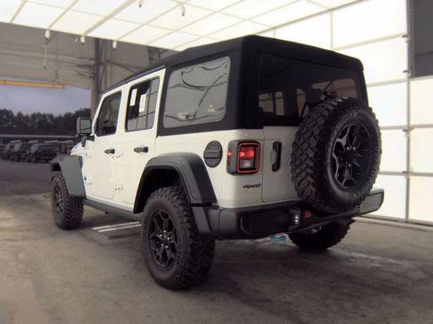 Used 2023 Jeep Wrangler Unlimited w/ Cold Weather Group AWD/4WD image 4