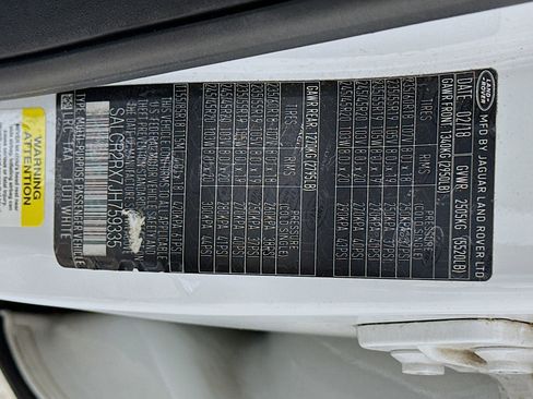 Used 2018 Land Rover Discovery Sport HSE AWD/4WD image 12