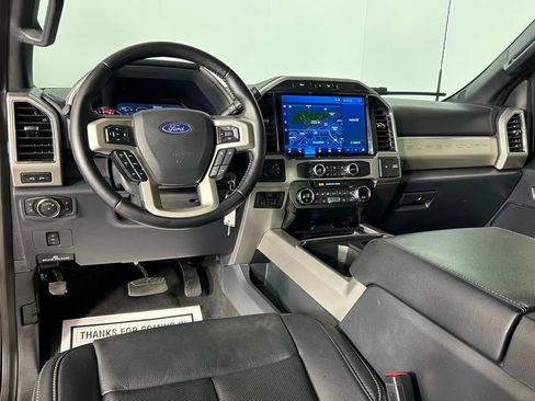 Used 2022 Ford F250 4x4 Crew Cab Super Duty image 17