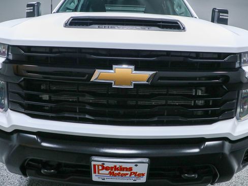 Used 2024 Chevrolet Silverado 3500 W/T image 5