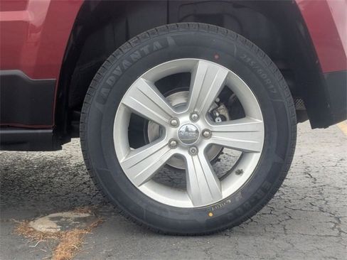 Used 2016 Jeep Patriot Latitude image 9