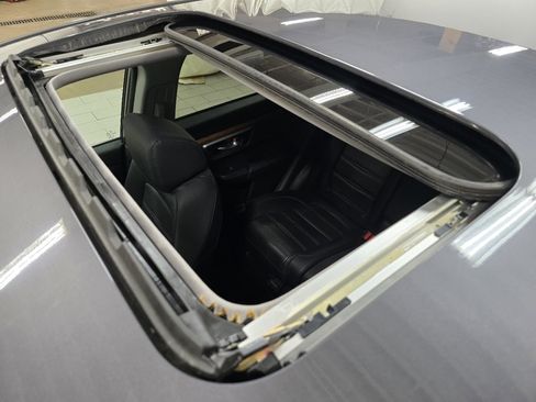 Used 2019 Honda CR-V EX-L image 3