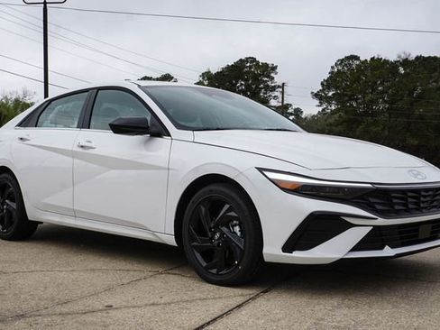 New 2026 Hyundai Elantra SEL Sport Premium w/ Cargo Package FWD image 2