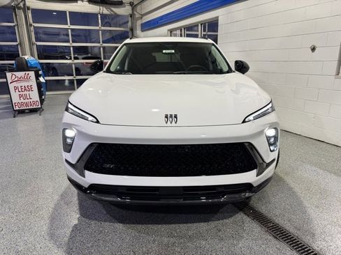 New 2025 Buick Envision Sport Touring image 3