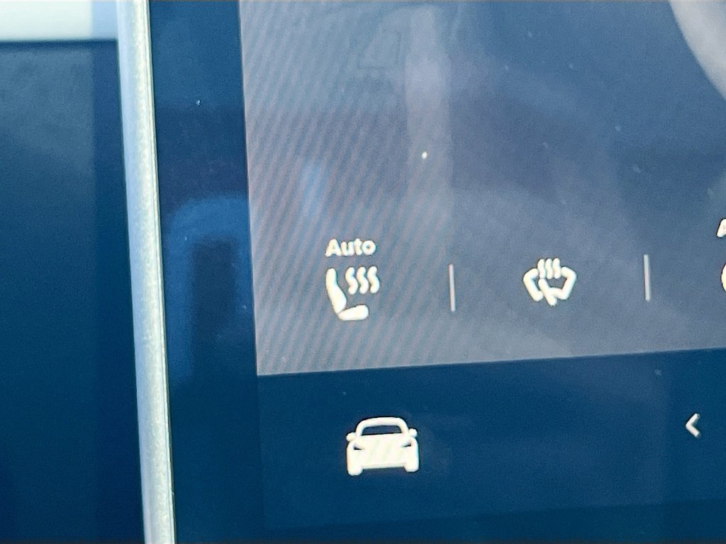 Used 2025 Tesla Model Y Long Range AWD/4WD image 20