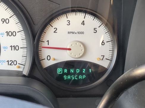 Used 2011 Dodge Dakota ST image 29