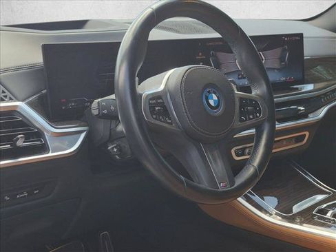 Used 2024 BMW X5 xDrive50e w/ M Sport Package AWD/4WD image 3