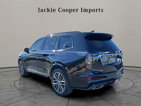 Used 2025 Cadillac XT6 Sport w/ Technology Package image 3
