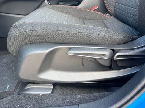 New 2026 Honda HR-V Sport image 9