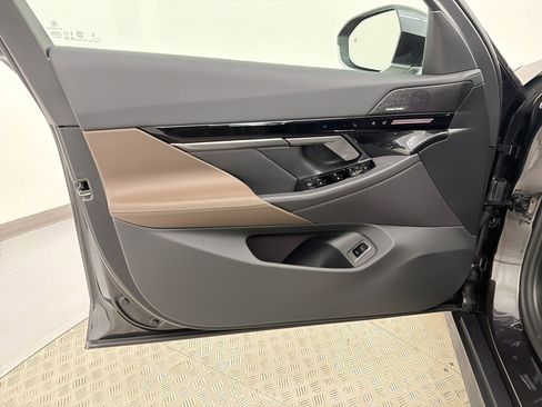 New 2026 BMW 530i w/ Premium Package RWD image 18