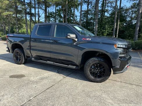 Used 2021 Chevrolet Silverado 1500 LT Trail Boss w/ Convenience Package II AWD/4WD image 3
