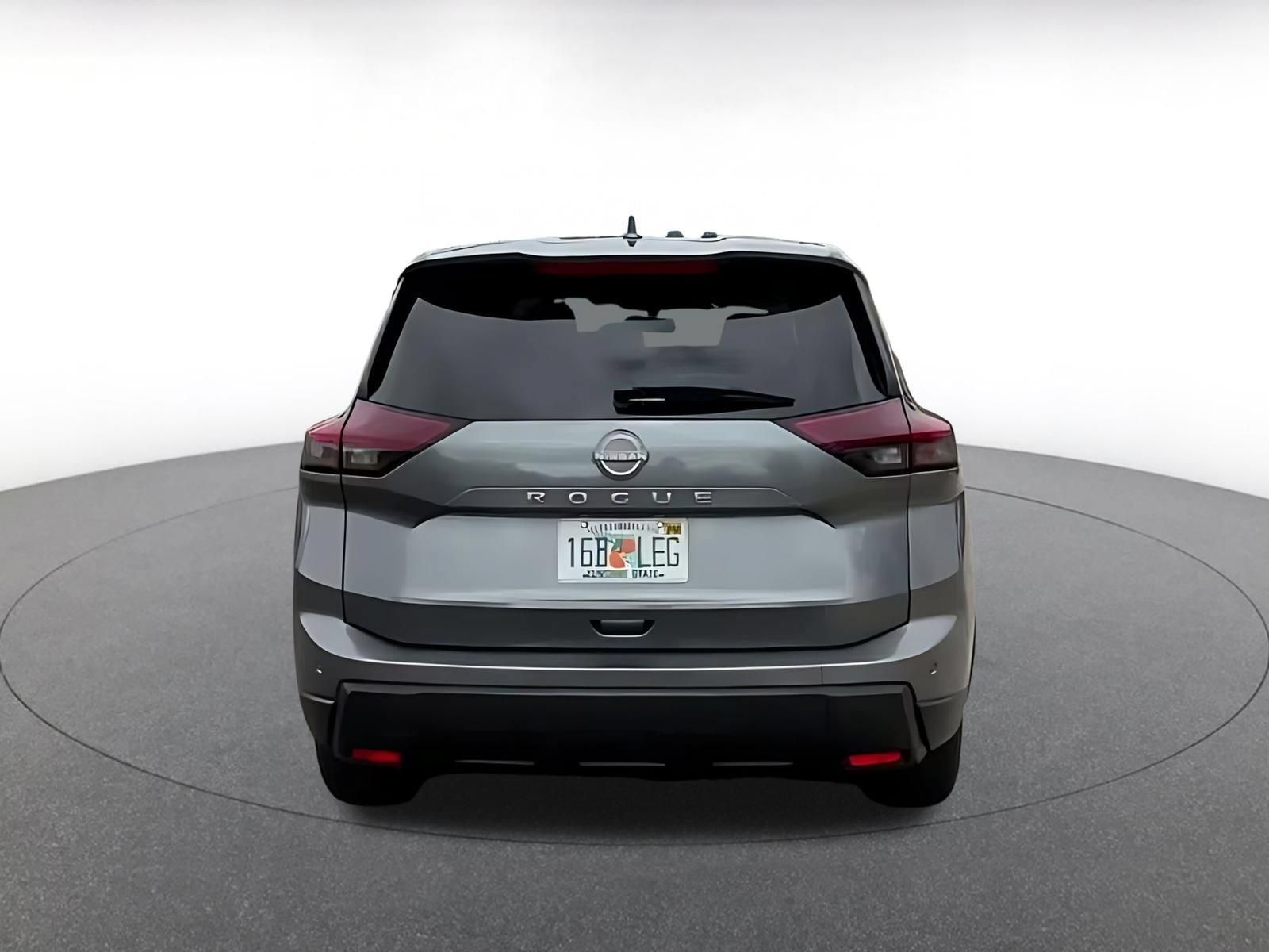 Used 2025 Nissan Rogue SV FWD image 12
