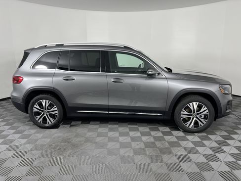 Used 2026 Mercedes-Benz GLB 250 4MATIC image 14
