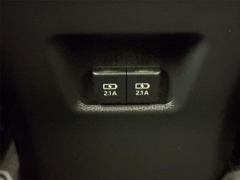 Certified 2020 Toyota RAV4 XLE Premium image 37