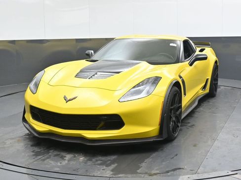 Used 2016 Chevrolet Corvette Z06 w/ Z07 Performance Package image 6