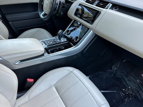 Used 2021 Land Rover Range Rover Sport HSE Silver Edition image 32