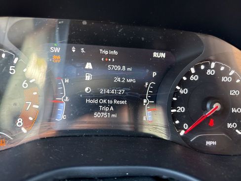 Certified 2024 Jeep Compass Latitude image 47