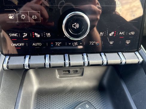 New 2026 GMC Terrain AT4 w/ Convenience Package III AWD/4WD image 28