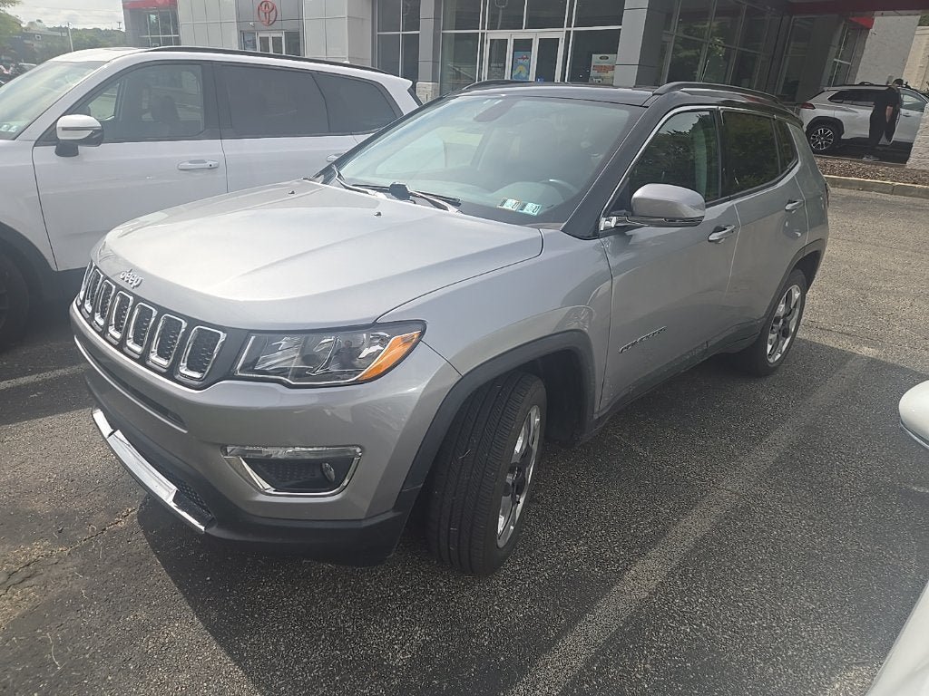 Used 2019 Jeep Compass Limited w/ Safety & Security Group AWD/4WD image 1