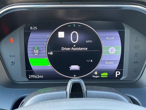 Used 2022 Chevrolet Bolt EUV Premier w/ Sun & Sound Package image 25