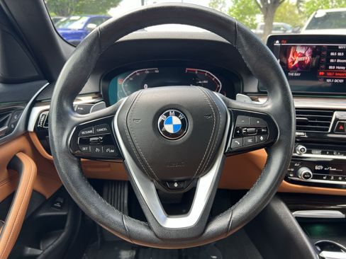 Used 2023 BMW 530i xDrive w/ Convenience Package AWD/4WD image 16