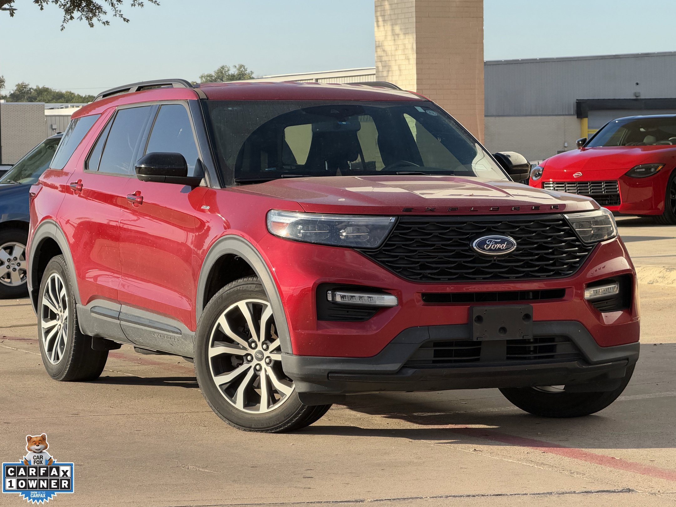 Used 2023 Ford Explorer ST-Line AWD/4WD image 2
