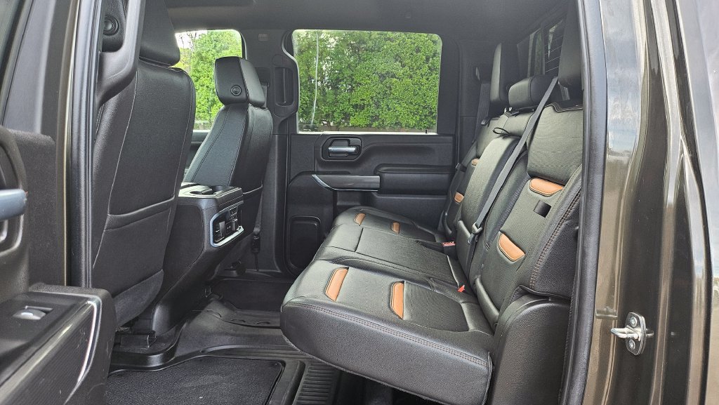 Used 2022 GMC Sierra 2500 AT4 w/ AT4 Premium Plus Package AWD/4WD image 24