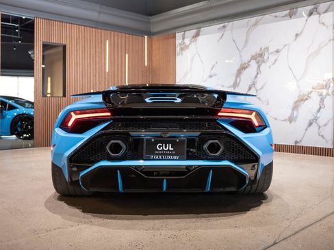 Used 2023 Lamborghini Huracan Tecnica RWD image 5
