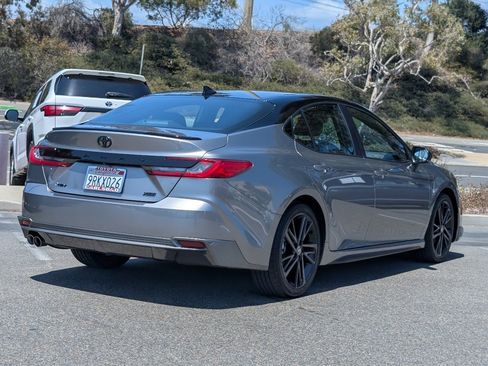 Used 2025 Toyota Camry XSE FWD image 13