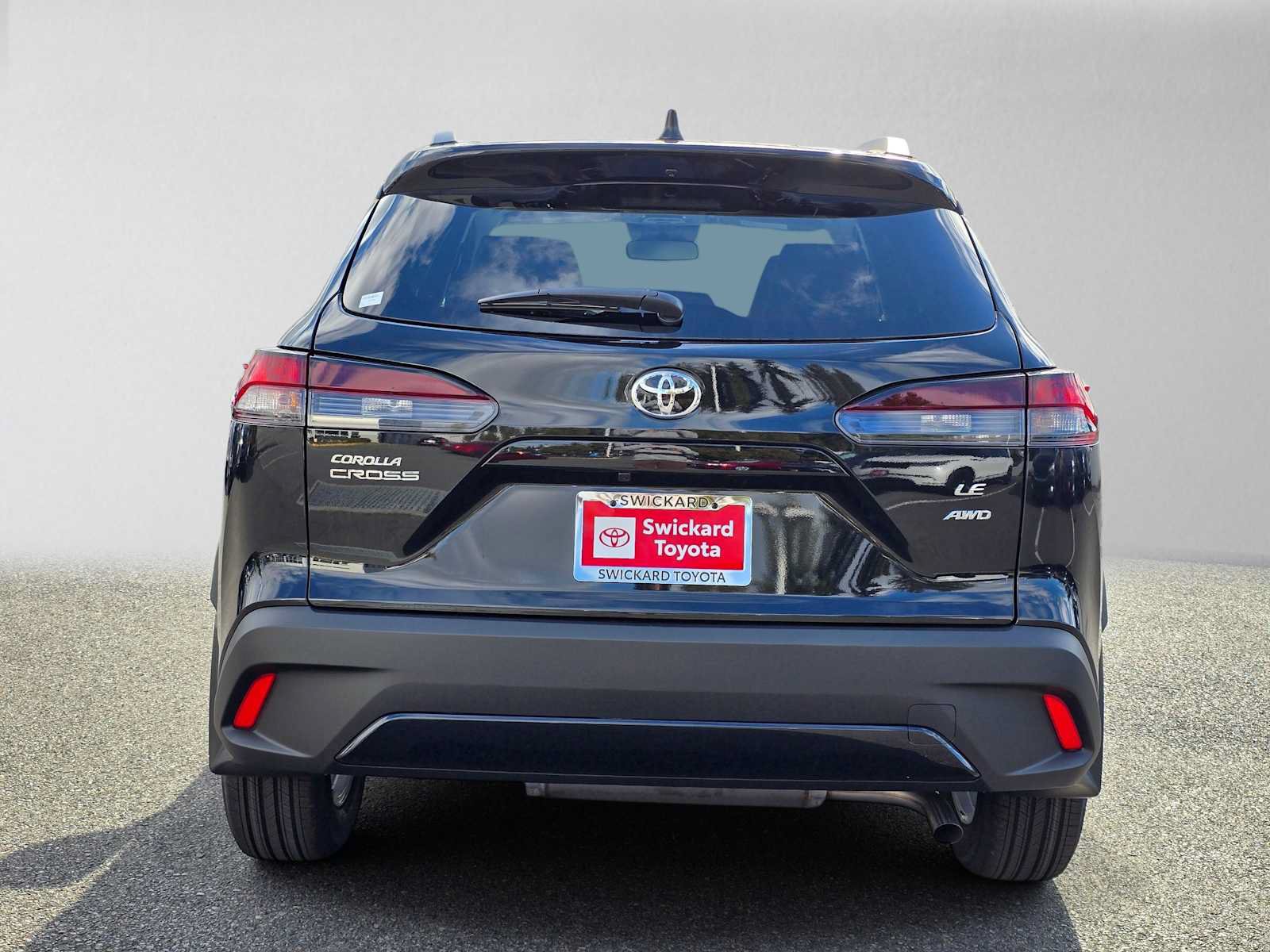 New 2026 Toyota Corolla Cross LE w/ Cold Weather Package AWD/4WD image 4