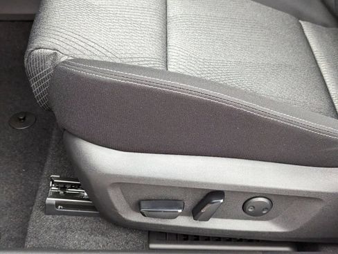 New 2025 Nissan Rogue SV AWD/4WD image 21
