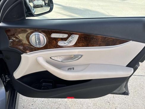 Used 2020 Mercedes-Benz E 350 Sedan image 14