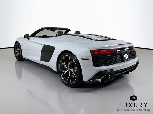 Used 2021 Audi R8 V10 w/ Premium Package image 8