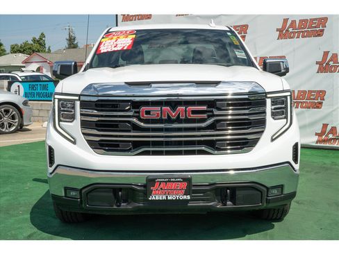 Used 2025 GMC Sierra 1500 SLT AWD/4WD image 2