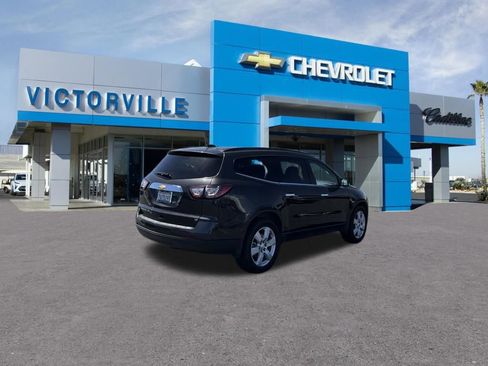 Used 2017 Chevrolet Traverse LT w/ Style and Technology Package AWD/4WD image 6